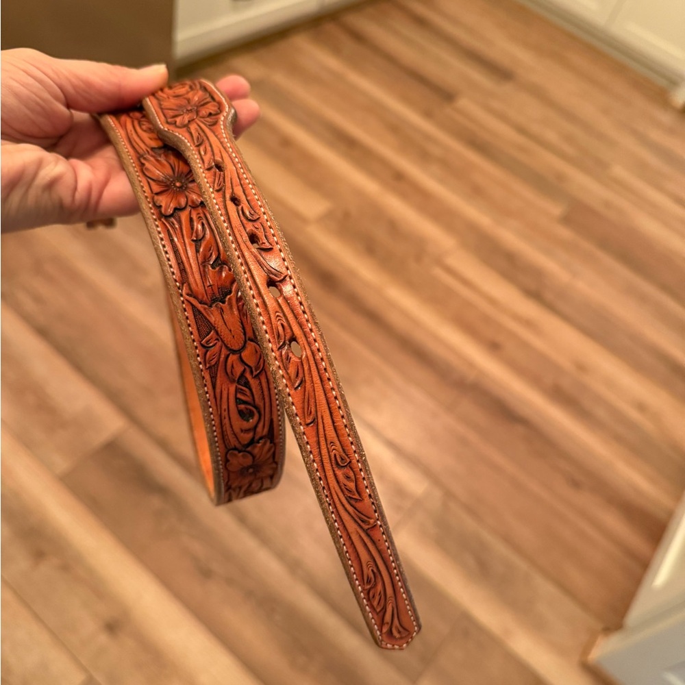 Handcrafted Floral tooled Leather Belt - Brown